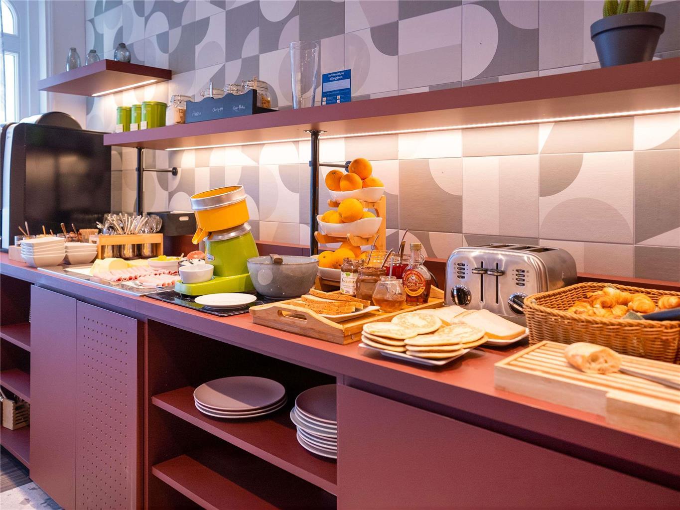 Ibis Styles Montmartre Batignolles Hotel