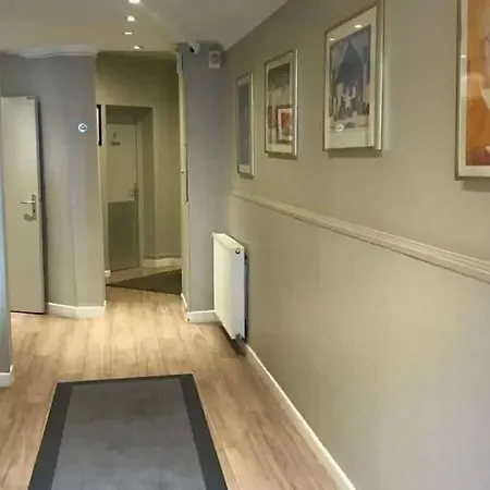 Hotel Ibis Styles Montmartre Batignolles 3*
