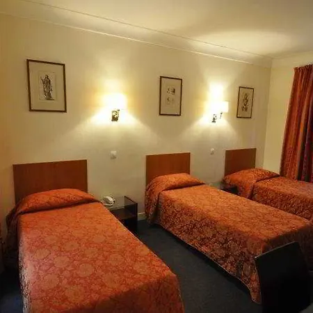 Ibis Styles Montmartre Batignolles Parigi