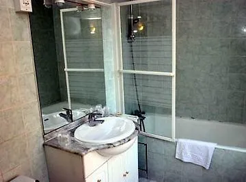 Hotel Ibis Styles Montmartre Batignolles