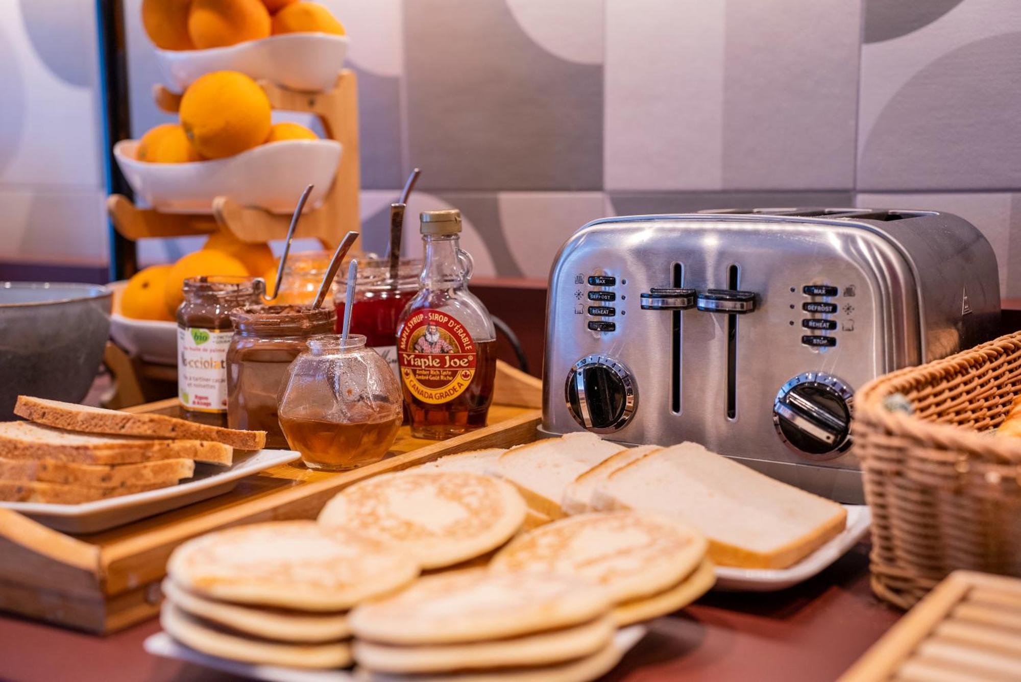 Ibis Styles Montmartre Batignolles 3* Parigi